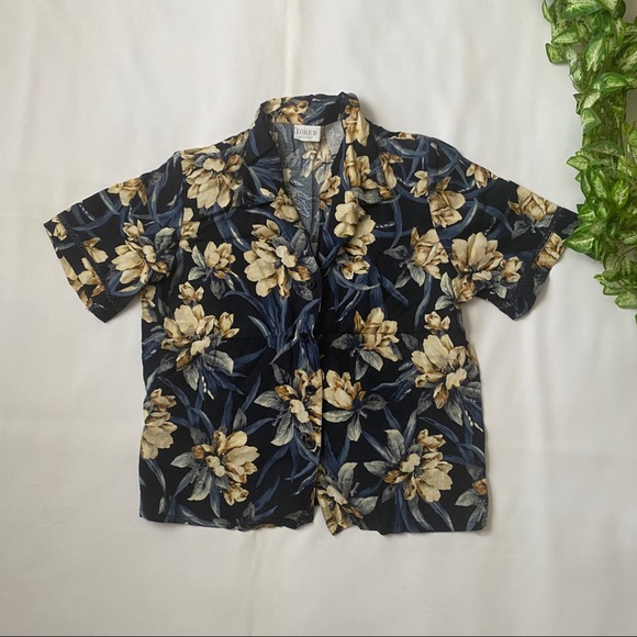 Vintage Hawaiian Button Up - Picture 3 of 7